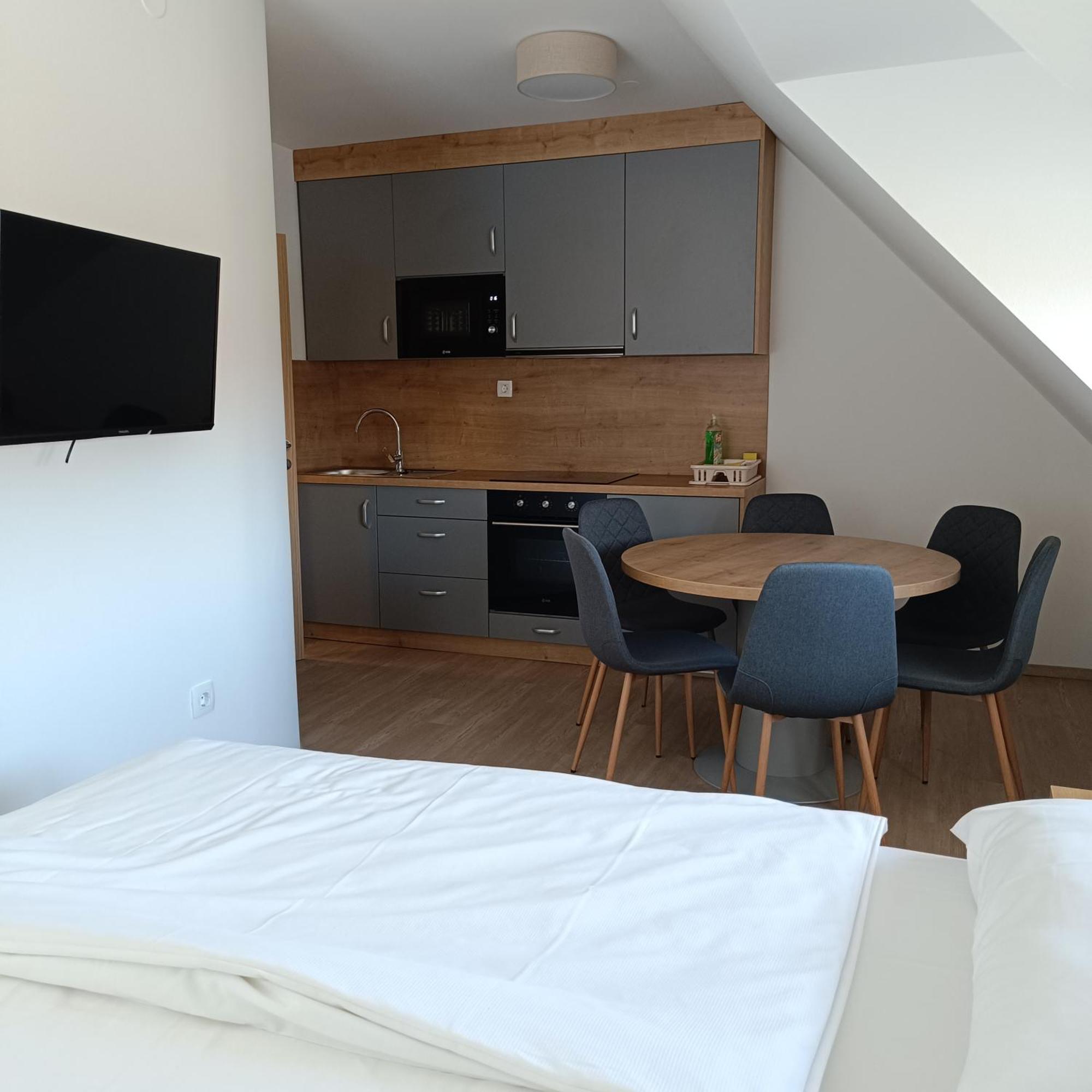 Guesthouse Haler Podčetrtek Kültér fotó